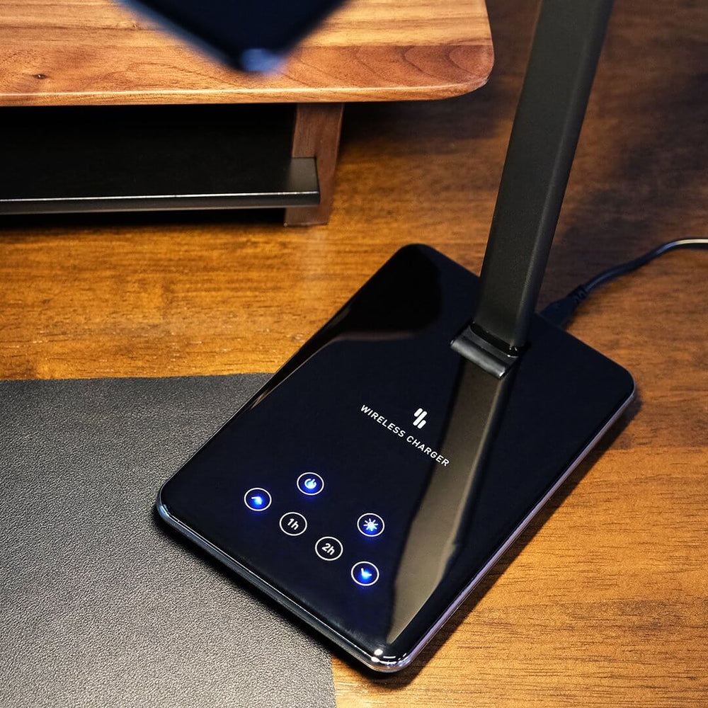 Spark Desk Lamp