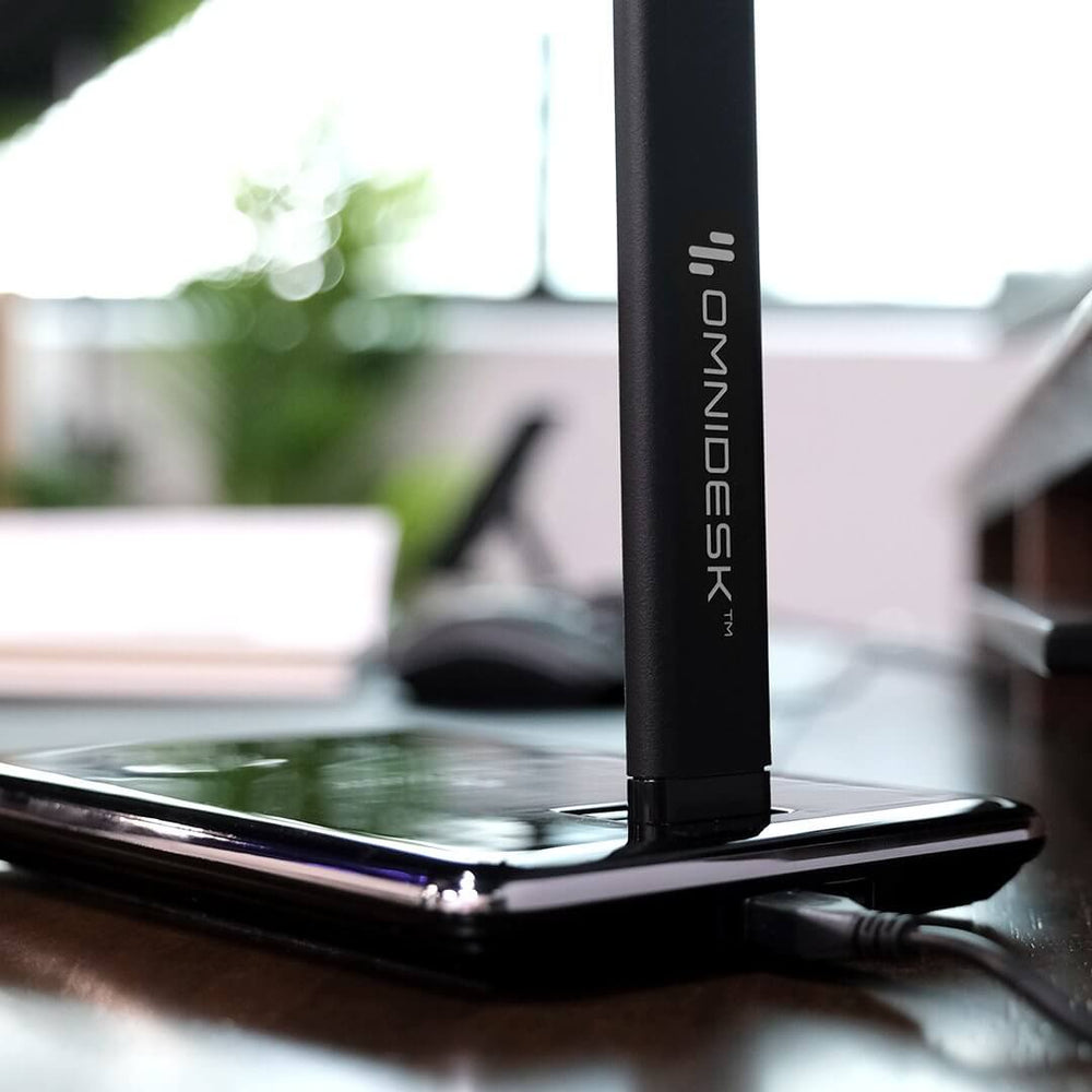 Spark Desk Lamp